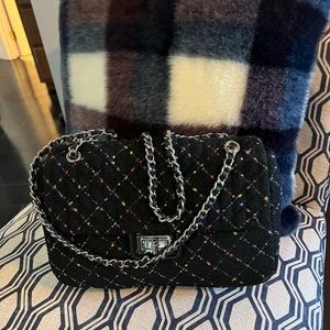 Gorgeous tweed handbag, chain shoulder